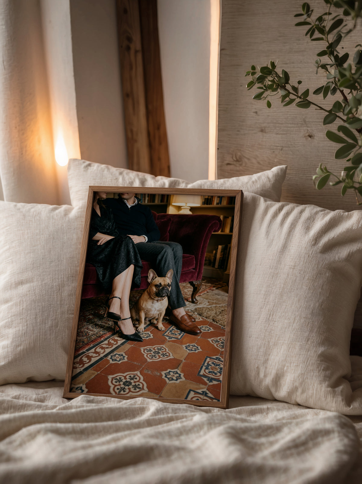 Salon Bulldog Poster i rumskomposition med ekram