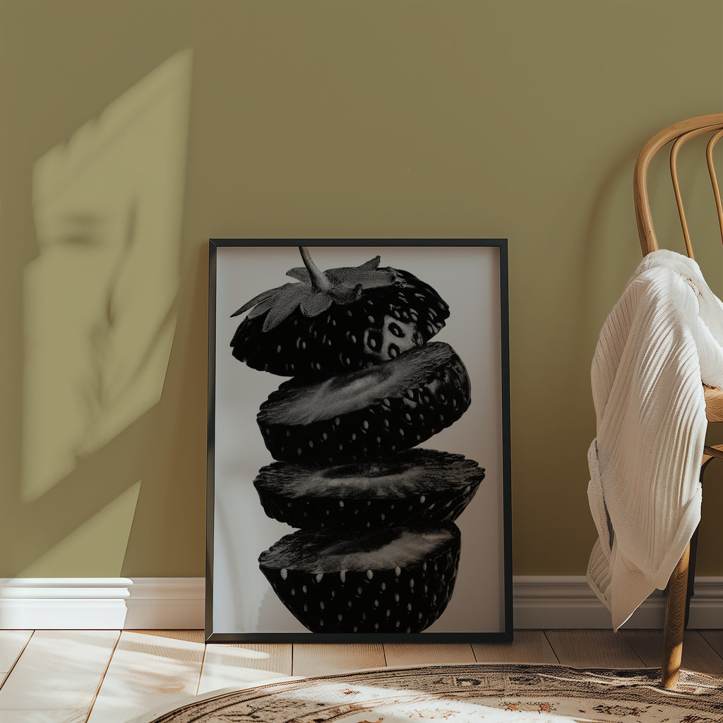 Noir Berry Stack Poster – i rum 1