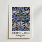 William Morris Strawberry Thief affisch på neutral bakgrund – poster från Bozetto