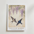 William Morris Swallows Beneath the Wisteria Poster – med passepartout