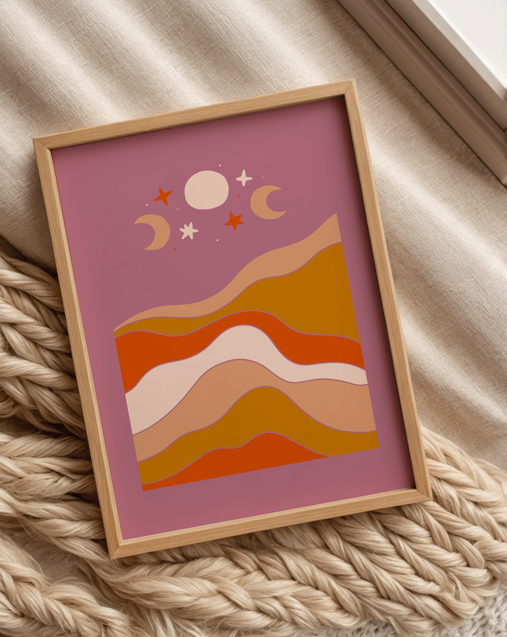 Mockup av Desert Moonscape affisch på vägg – köp enkelt hos Bozetto i hög kvalitet