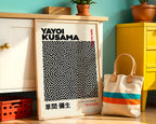 Väggmockup med Yayoi Kusama Infinity Lines – köp enkelt hos Bozetto affisch i hög kvalitet
