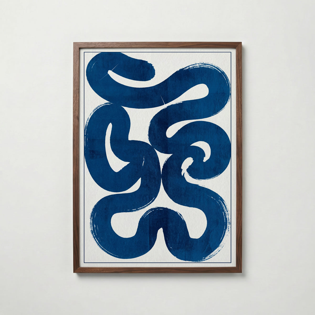 Blue Current Poster i valnötsram, konst från Bozetto