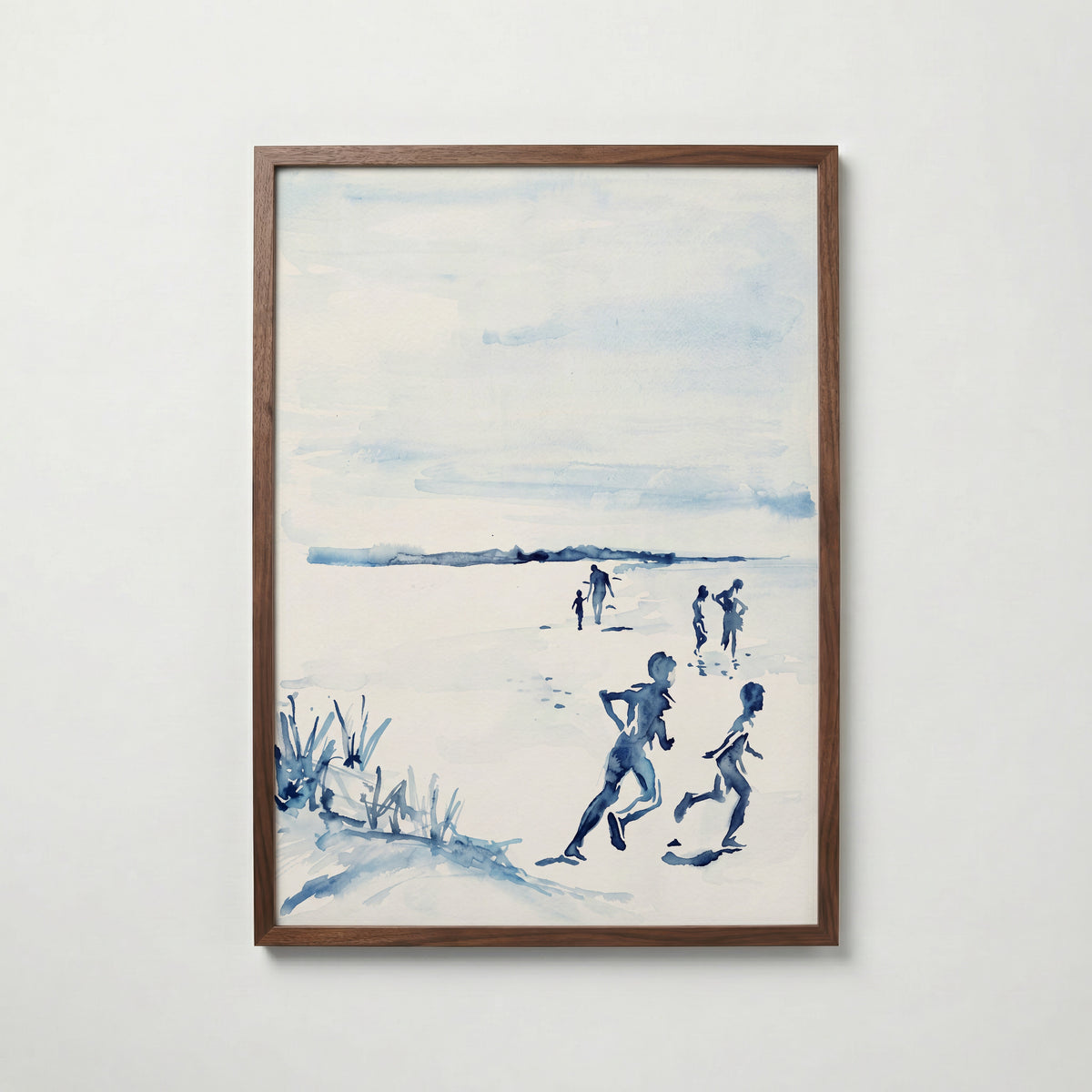 Indigo Shore Poster, strandmotiv i blå akvarell i valnötsram, fri frakt över 499 kr hos Bozetto