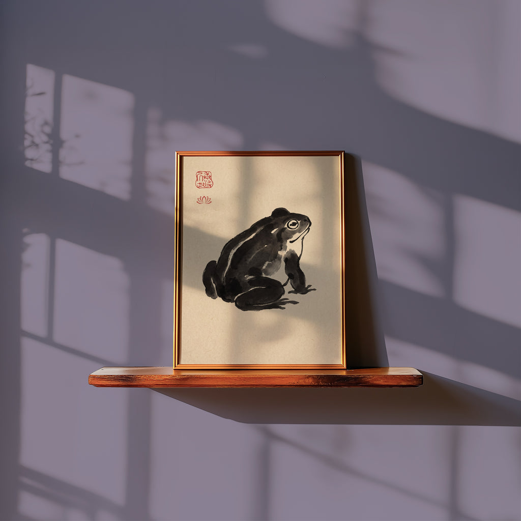 Ink Frog Poster på vägg i ljust skandinaviskt vardagsrum med lugn känsla