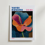 Mockup av Yayoi Kusama Radiant Petal affisch på vägg – köp enkelt hos Bozetto i hög kvalitet