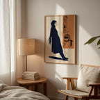 Wall Lean Poster – affisch i inrett rum med kvinna i kappa, fri frakt över 499 kr